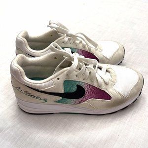 Nike Air Skylon‎ II Women’s Clear Emerald Sneakers Size 8